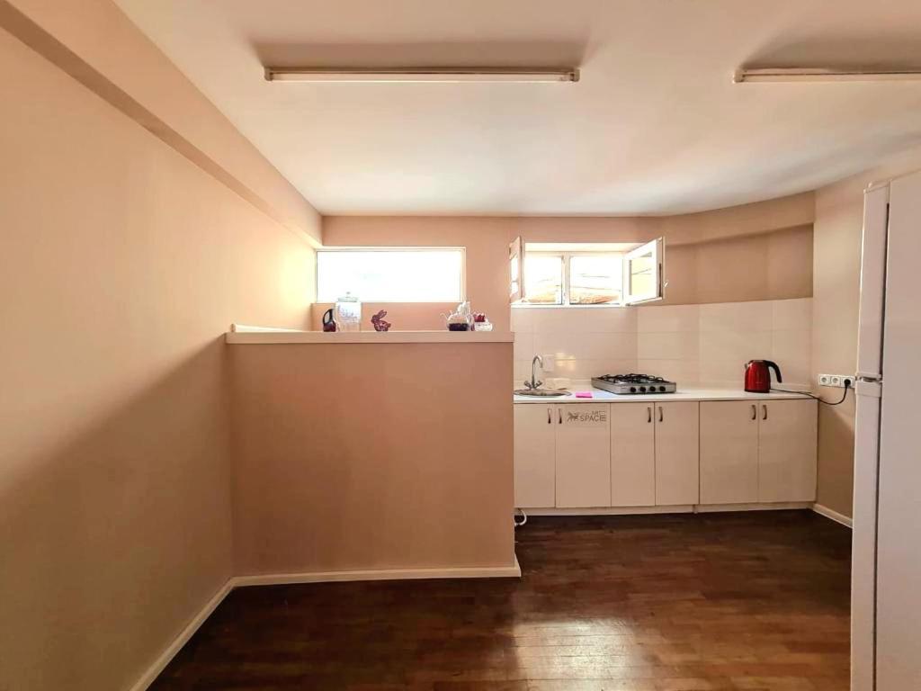 Suli Apartment Tbilisi Buitenkant foto